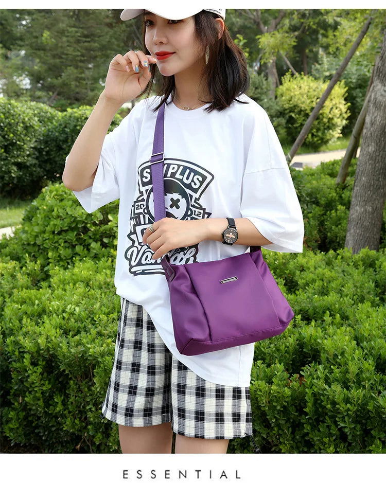 Bolso de nailon Morado