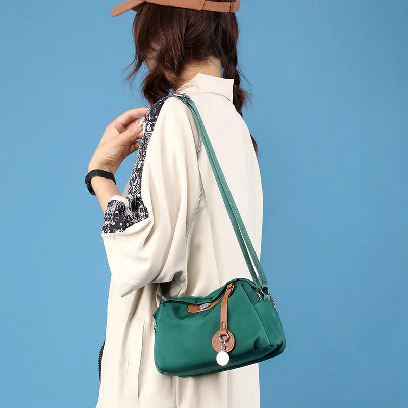 Bolso cruzado impermeable de nailon
